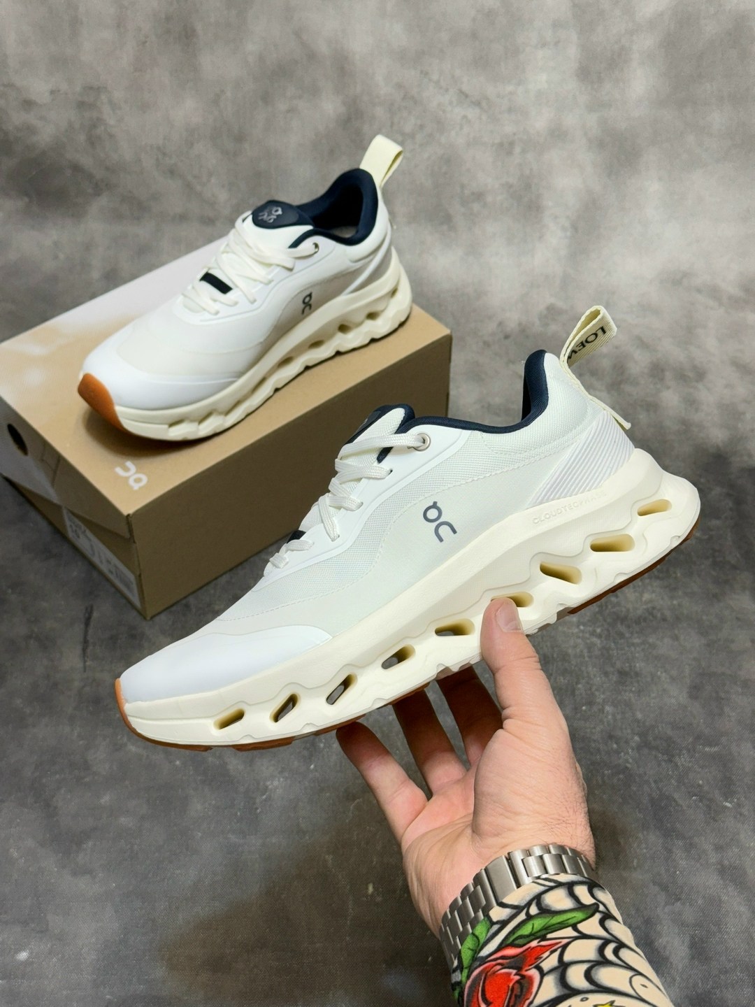 ,кроссовки,беговые кроссовки cloudtilt 2 loewe sand white женские,кроссовки cloudtilt on running нейтральный,спортивные кроссовки