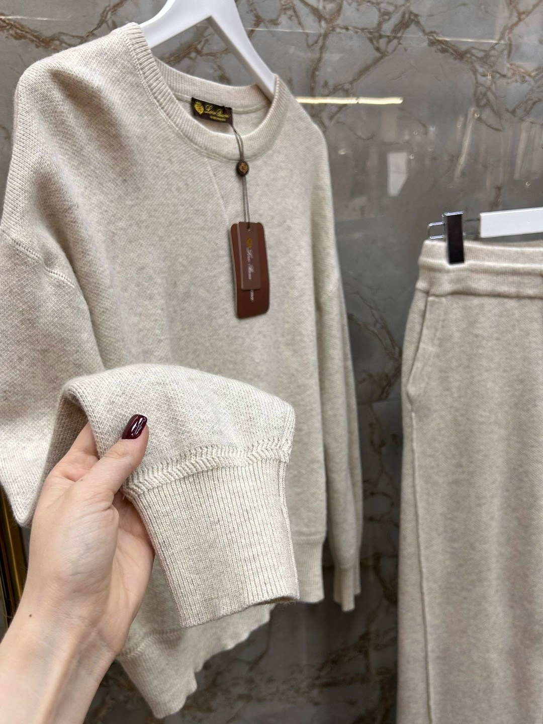 кашемировый костюм селин,женский костюм celine,трикотажные костюмы,костюм brunello cucinelli,кашемировый костюм