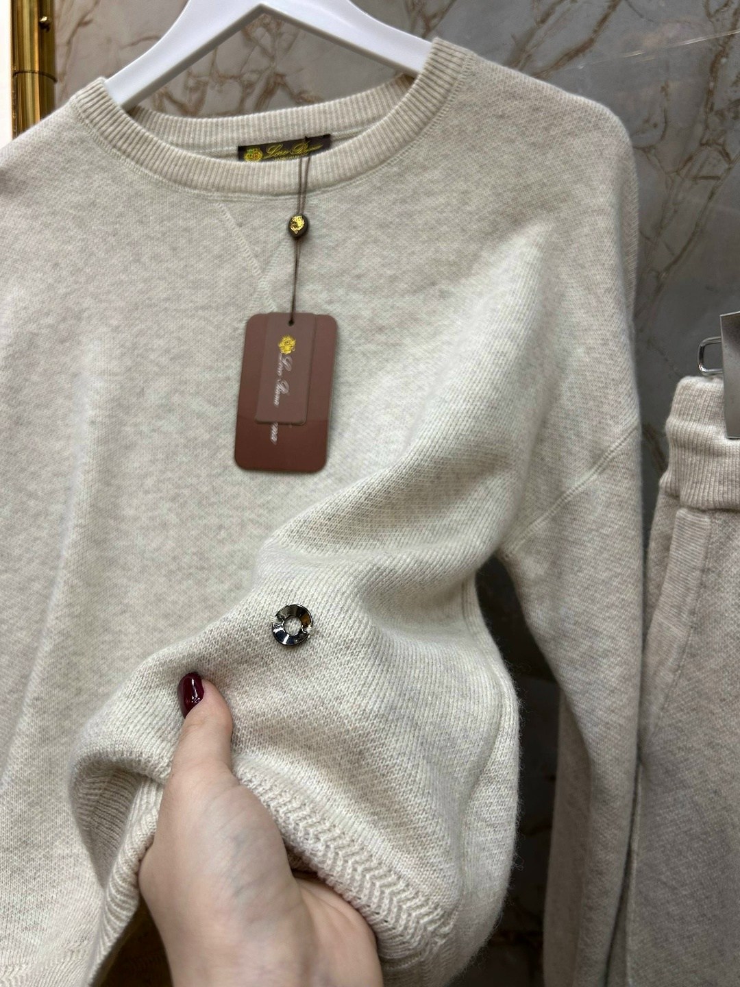 кашемировый костюм селин,женский костюм celine,трикотажные костюмы,костюм brunello cucinelli,кашемировый костюм