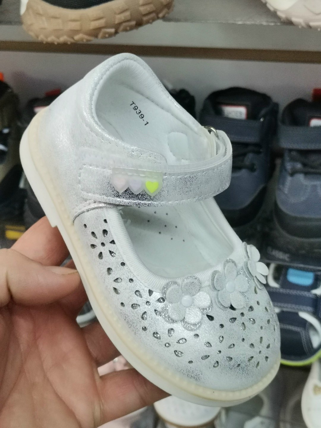 сандали капитошка,,сандалии капитошка для девочки молочного цвета,сандалии капитошка, детская