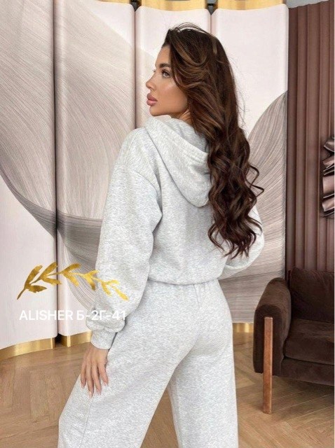 спортивный костюм женский,стильный костюм,спортивный костюм,женский костюм,женский костюм тройка