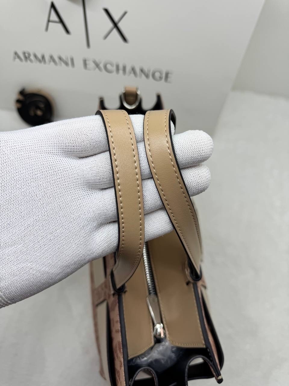 сумка armani exchange,сумка armani,сумка armani exchange сумка,женская сумка с ручками armani exchange,сумка armani exchange женская