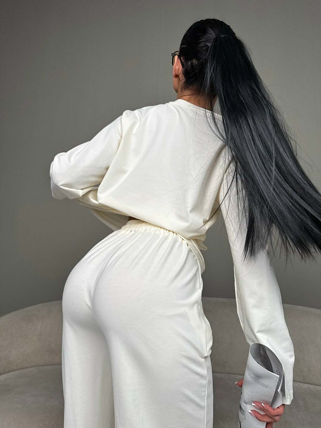 трикотажные костюмы,костюм с брюками,белые костюмы,спортивные костюмы оверсайз,костюм из трикотажа