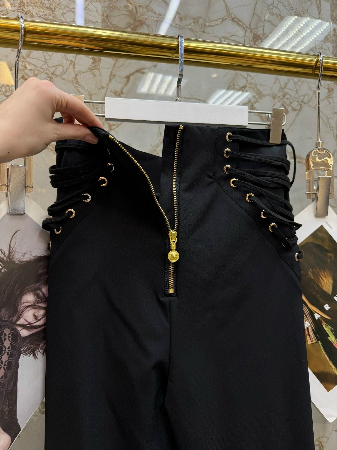брюки с высокой талией,элегантные брюки,брюки женские с,брюки модные,брендовые брюки