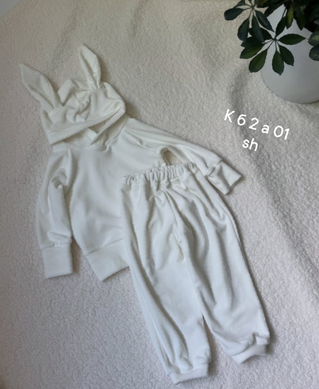 детские костюмы,костюм для девочек,костюм с ушками,костюм спортивный,костюм