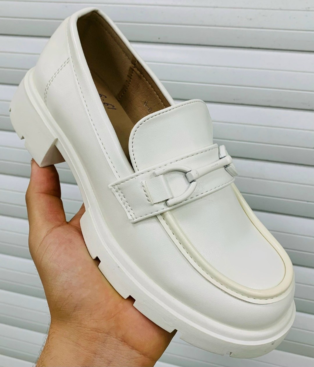 ,лоферы женские,женская ,модные лоферы,туфли