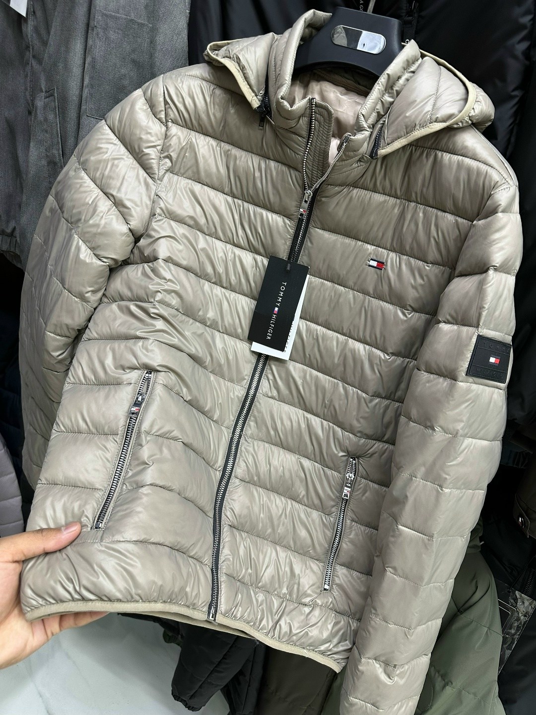 пуховик tommy hilfiger мужской,куртка мужская tommy hilfiger,куртка демисезонная tommy hilfiger,томми хилфигер куртка мужская,куртка зимняя tommy hilfiger