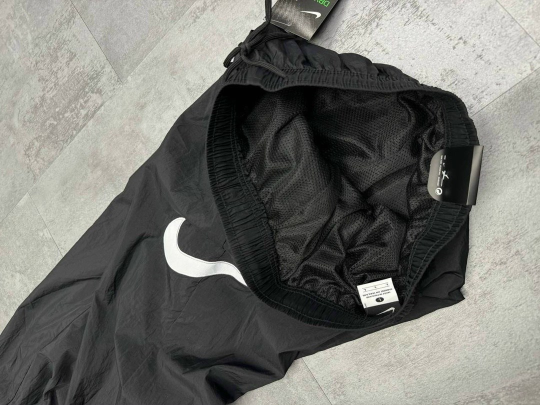 плащевые штаны big swoosh летние найк джоггеры nike,плащевые штаны big swoosh летние найк джоггеры nike 396985725,спортивные штаны nike плащевые,спортивные штаны ретро плащевка nike цвет черный,спорти