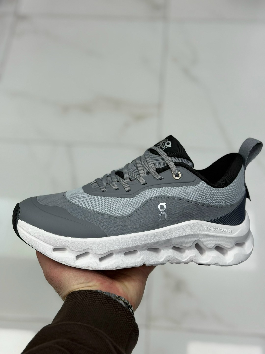 кроссовки,мужские кроссовки, для бега,кроссовки on,кроссовки cloudrunner 2 waterproof on черный