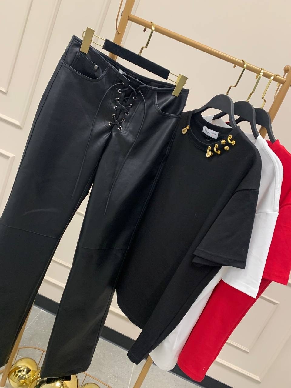 кожаные женские брюки,брюки кожаные,модные кожаные брюки,кожаные штаны,брюки из экокожи