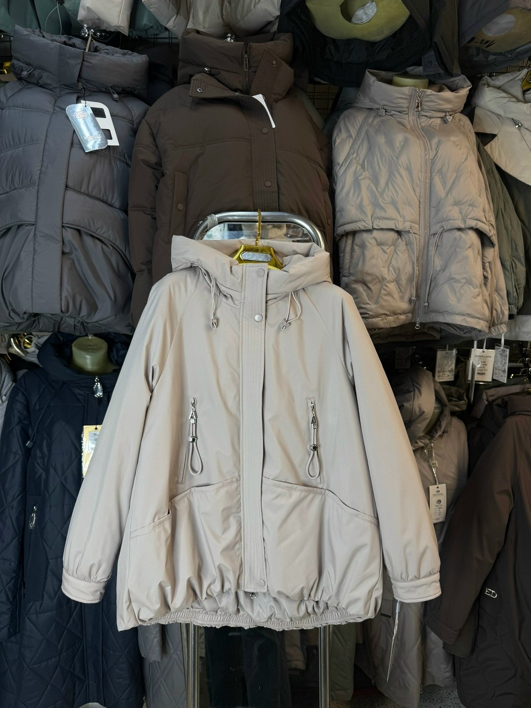 куртка оверсайз с капюшоном aleostyle 319146666,женская демисезонная куртка,куртка демисезонная,куртка женская,куртка женская зимняя