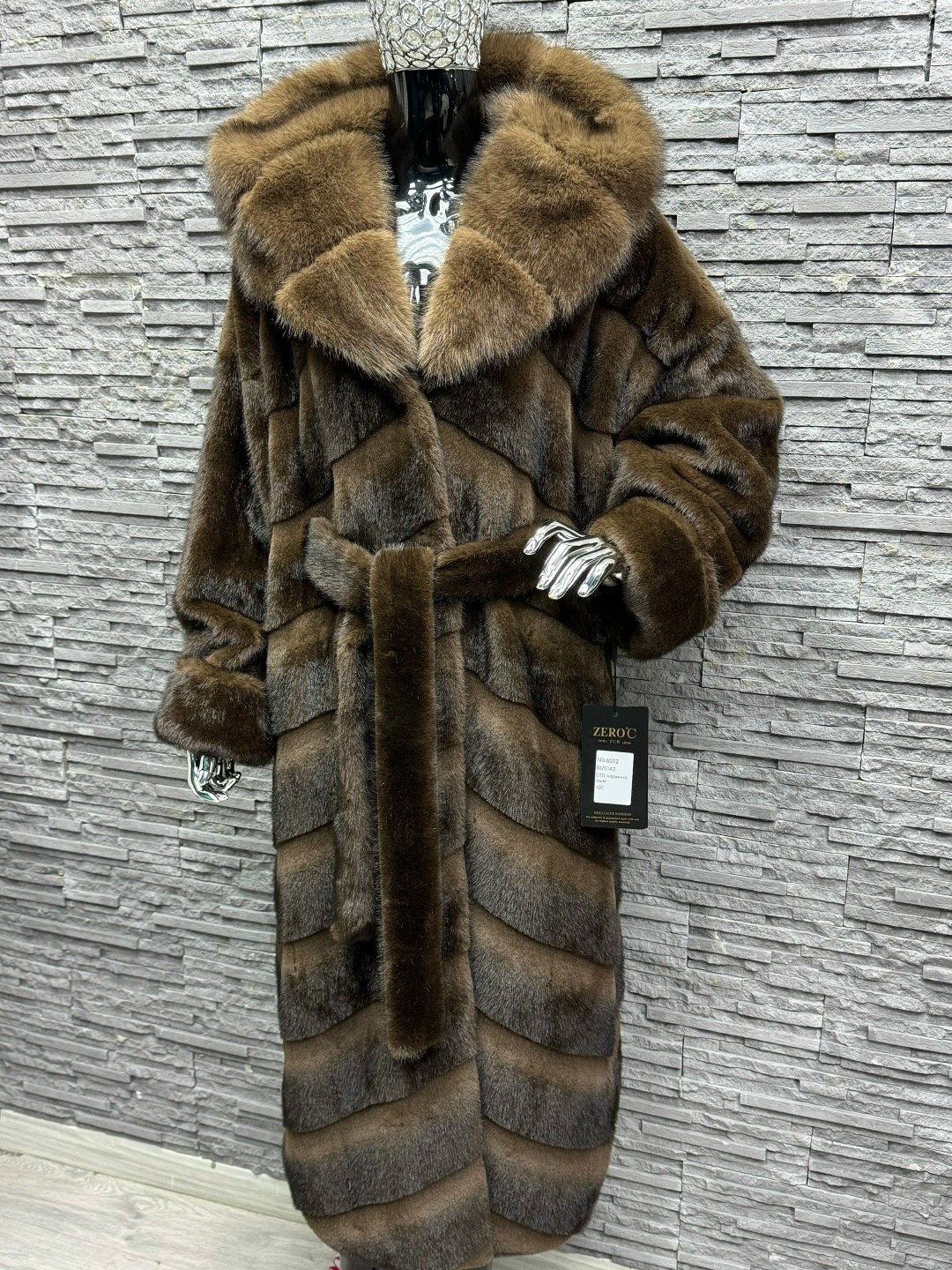 шуба из норки nafa коричневая с капюшоном соболь,норковая шуба nafa натурального коричневого цвета,шуба норковая nafa с капюшоном из соболя,шуба норковая,шуба норковая nafa с капюшоном из рыси