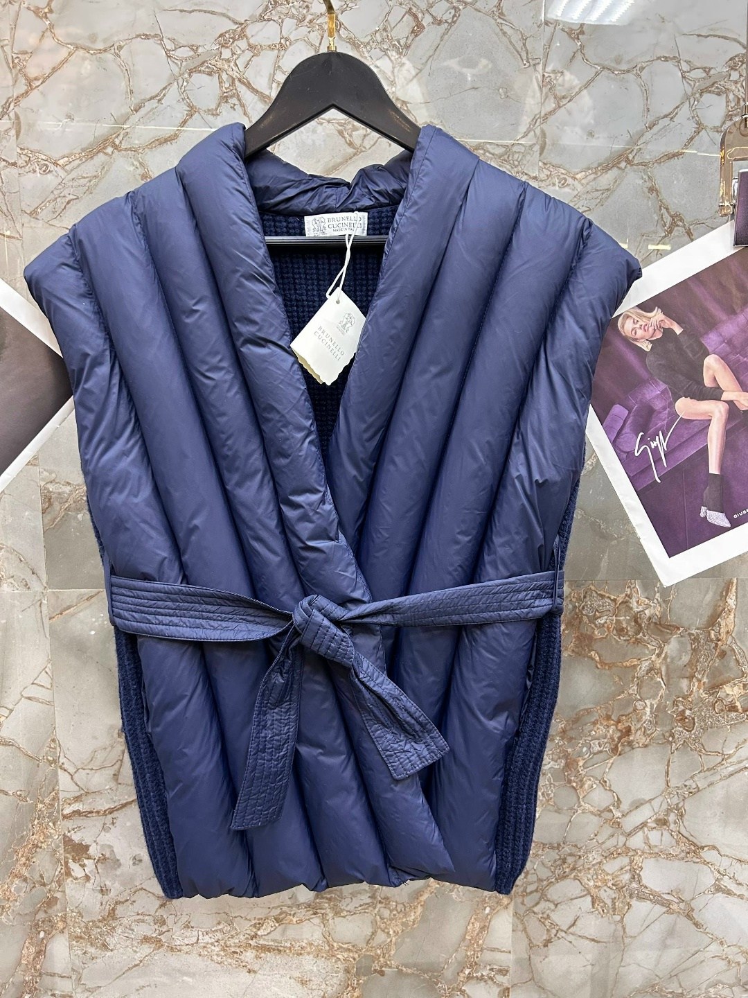 жилетка женская,женские жилеты,жилет,теплый жилет,жилетка с поясом