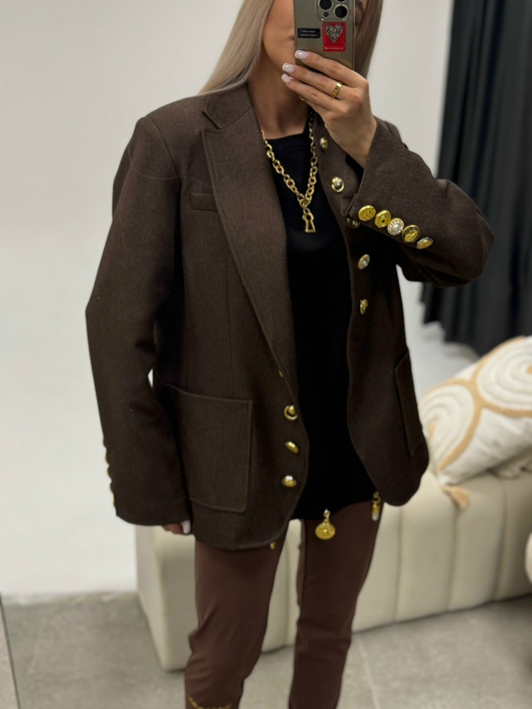 жакет,пиджак,черный пиджак с золотыми пуговицами,стильный пиджак,пиджак женский gianni versace