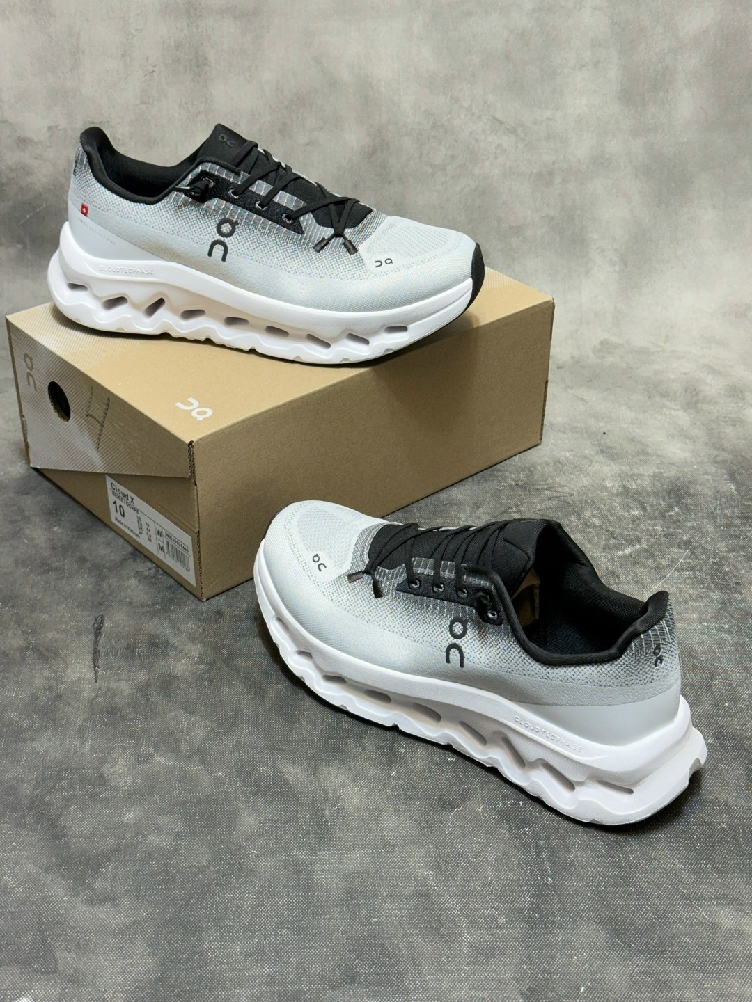 кроссовки cloudmonster бело-серый on,кроссовки on cloudtilt 'black ivory' белый/черный,кроссовки,дышащие кроссовки,женские кроссовки