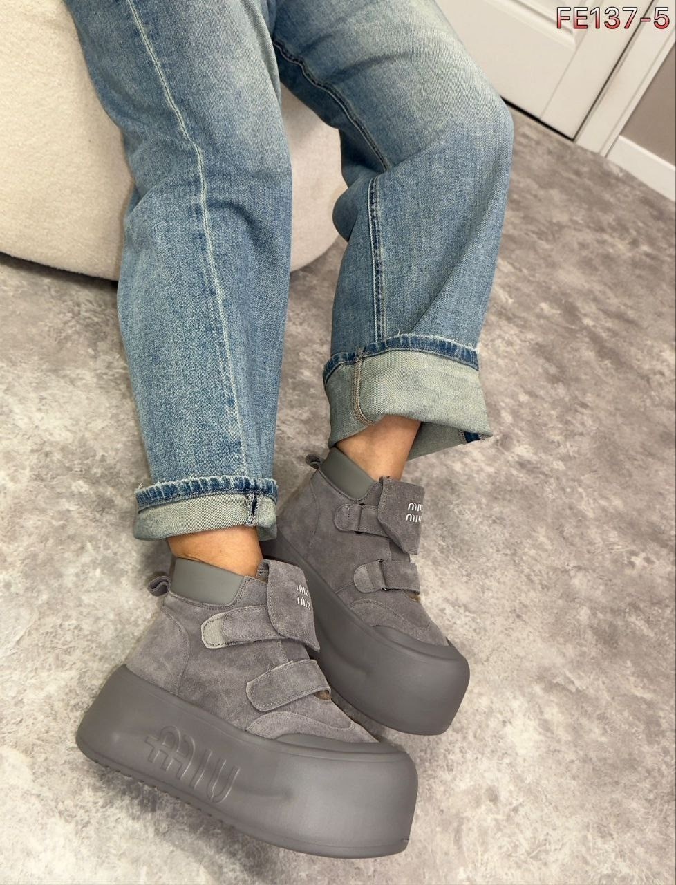 , женская,угги женские,женские ботинки,стильные женские кроссовки