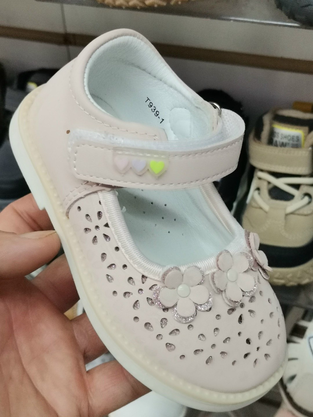 сандали капитошка,,сандалии капитошка для девочки молочного цвета,сандалии капитошка, детская