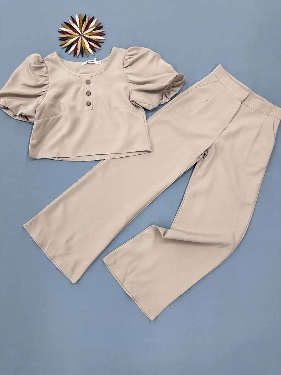 костюм нарядный для девочек,стильные костюмы,костюм для девочек,костюм желтый,брючный костюм для девочек