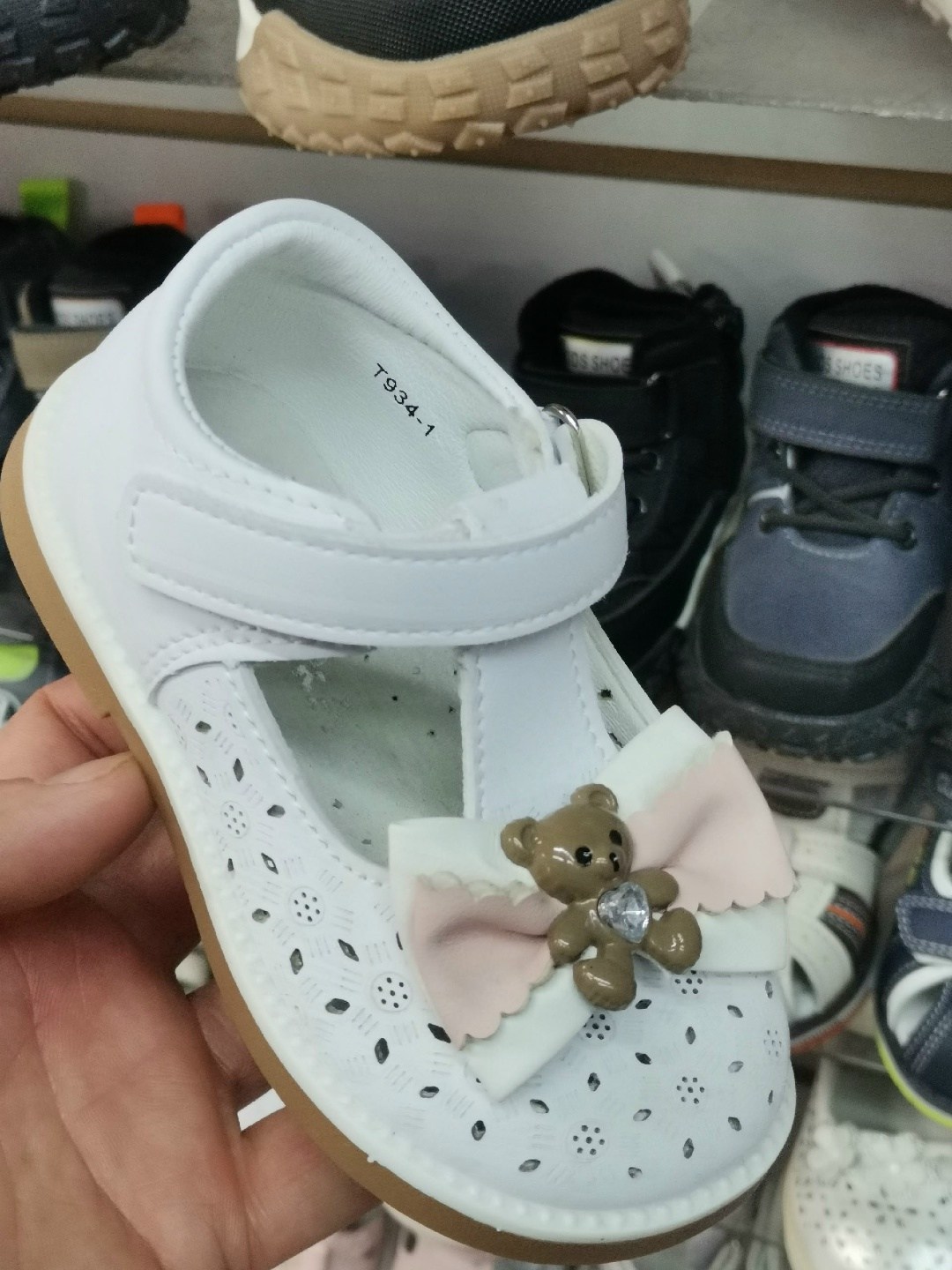 сандали капитошка,,сандалии капитошка для девочки молочного цвета,сандалии капитошка, детская