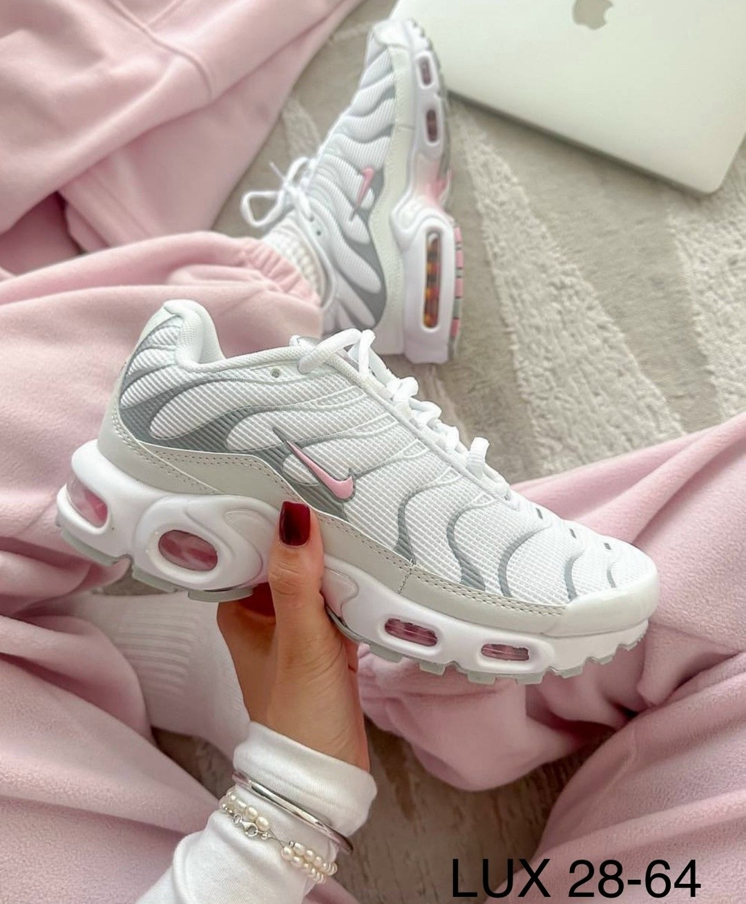 кроссовки спортивные air max tn plus nike,кроссовки летние спортивные nike air max tn plus,кроссовки женские air max tn plus nike,кроссовки air max tn plus nike,кроссовки спортивные air max plus nike
