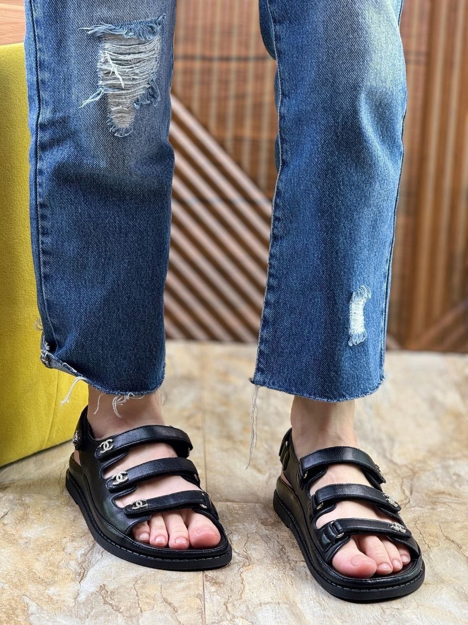 сандалии chanel,босоножки chanel,сандалии chanel черные,сандали шанель,босоножки шанель на липучках