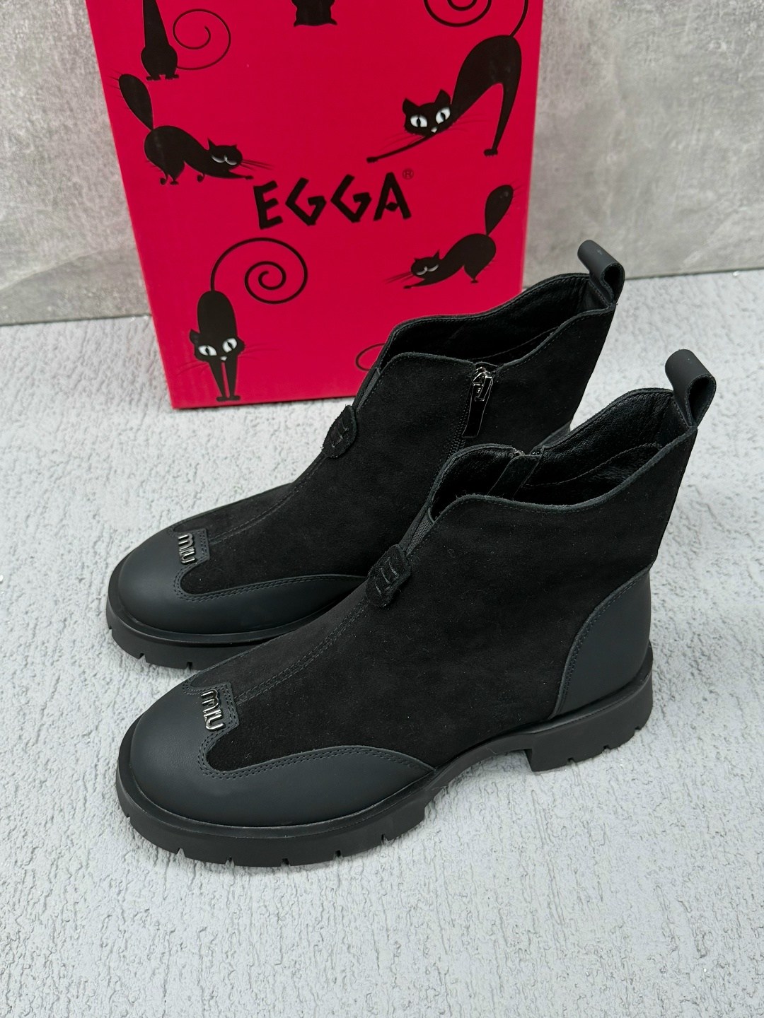 ,женские ботинки,женская ,ботинки модные,стильная