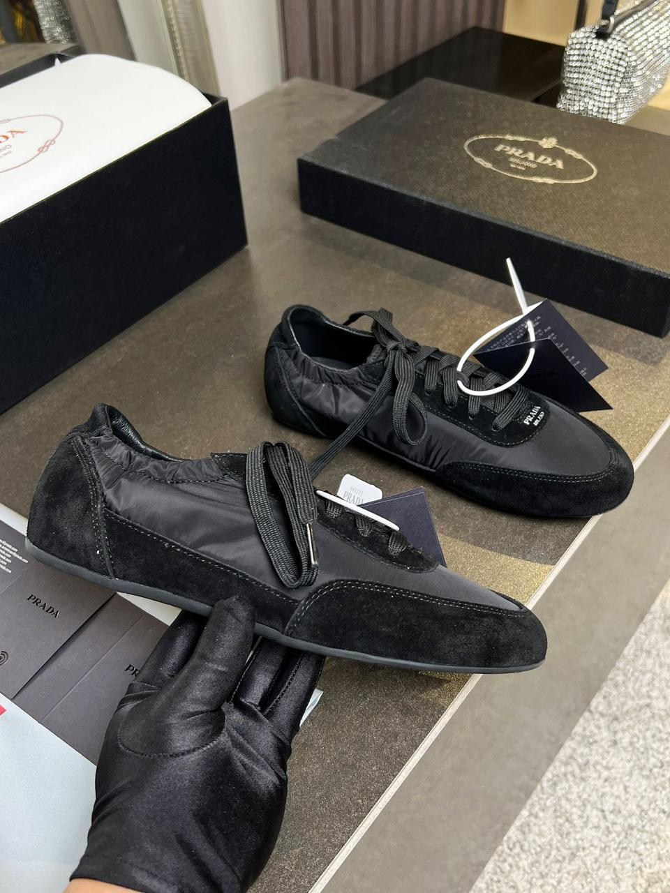 ,кроссовки prada,лоферы prada,prada туфли,кроссовки prada женские