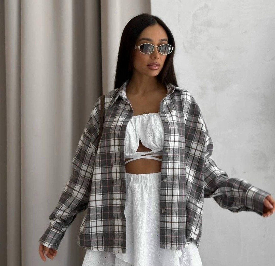 рубашка в клетку женская оверсайз,рубашка оверсайз в клетку,рубашка в клетку оверсайз удлиненная,рубашка в клетку оверсайз варенка umalook,рубашка в клетку от miu miu