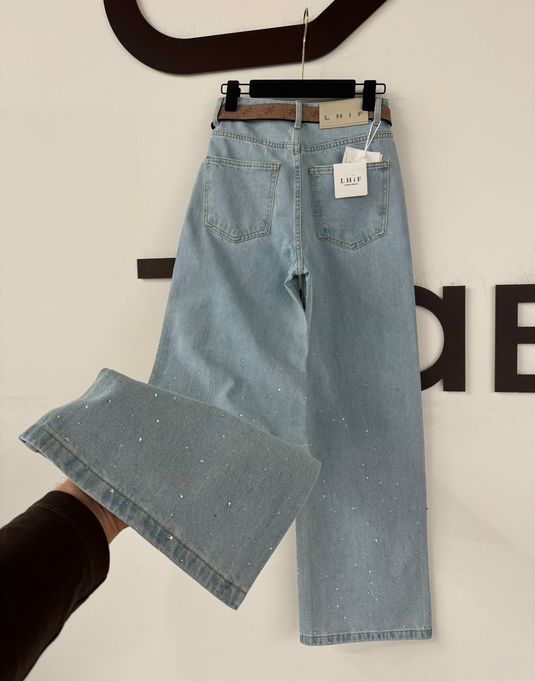 женские джинсы,джинсы широкие,широкие джинсы женские,модные джинсы,стильные джинсы