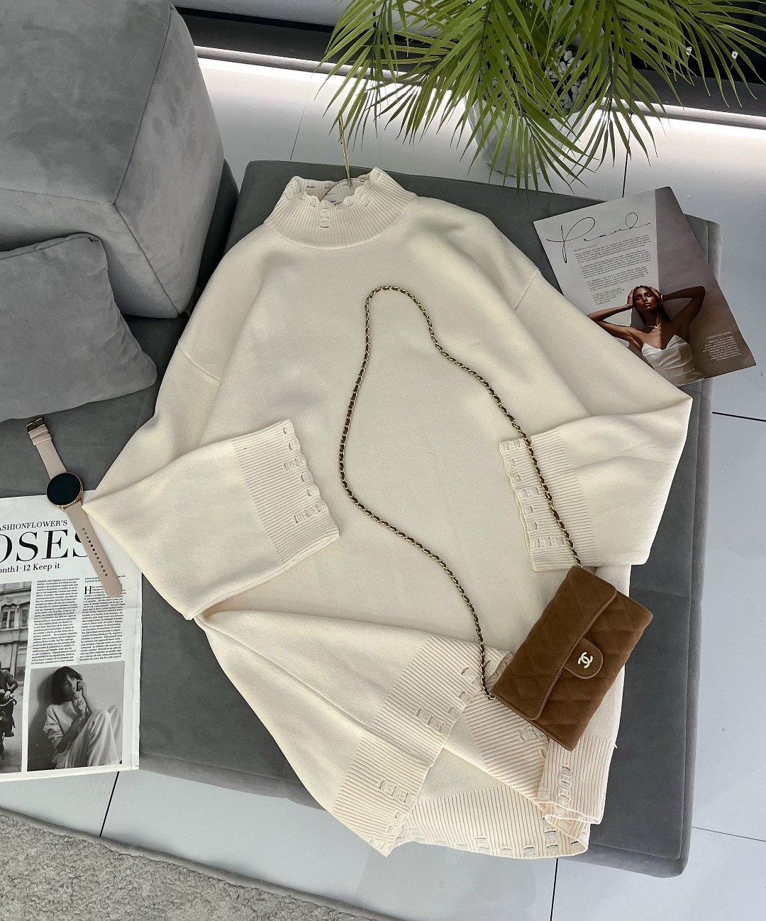 свитер женский в стиле оверсайз с высоким горлом,свитер женский оверсайз,свитер бежевый,свитер женский,оверсайз свитер