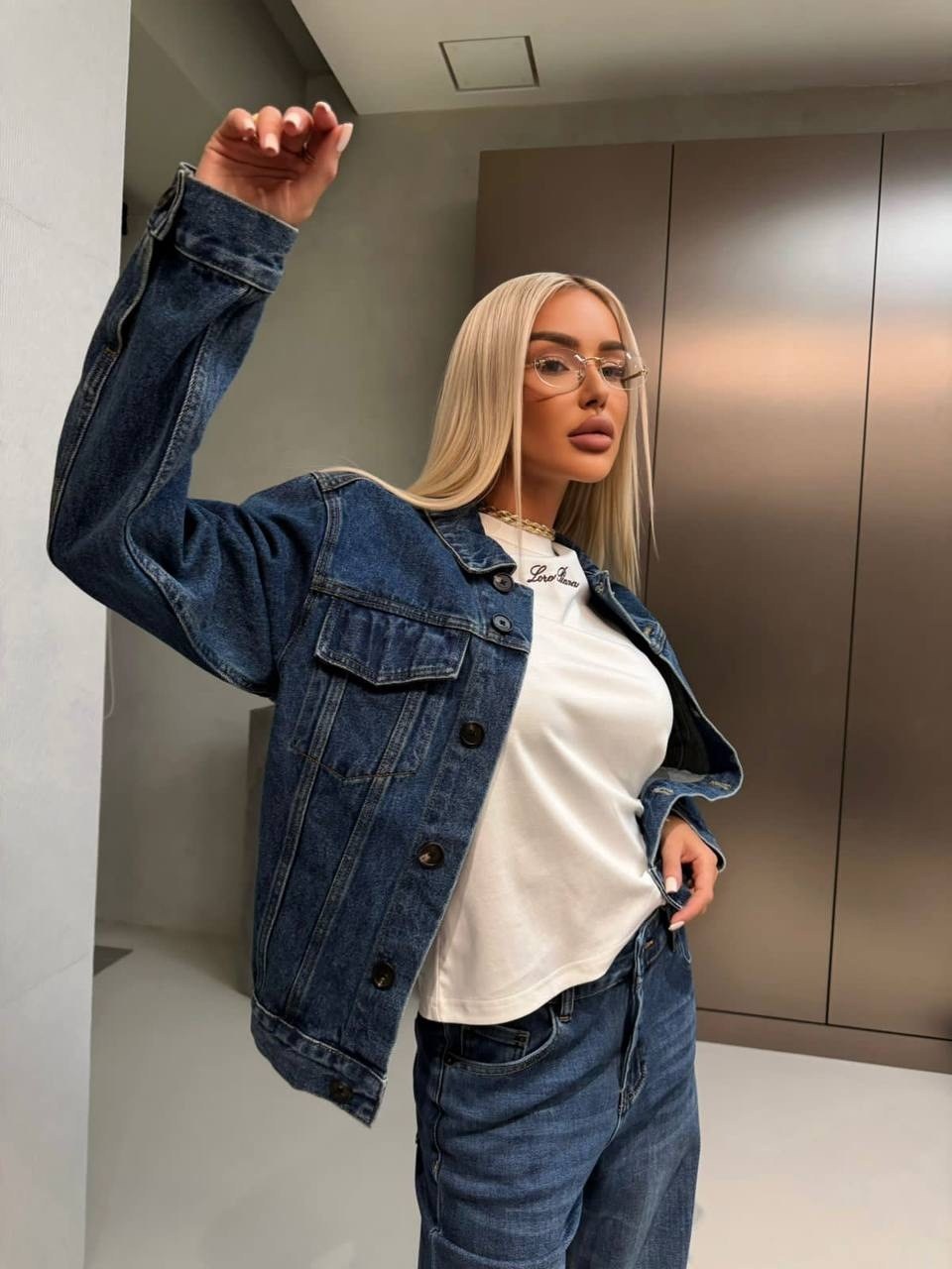 джинсовая женская куртка,джинсовая куртка,укороченная джинсовая куртка,джинсовая куртка оверсайз,стильная джинсовая куртка