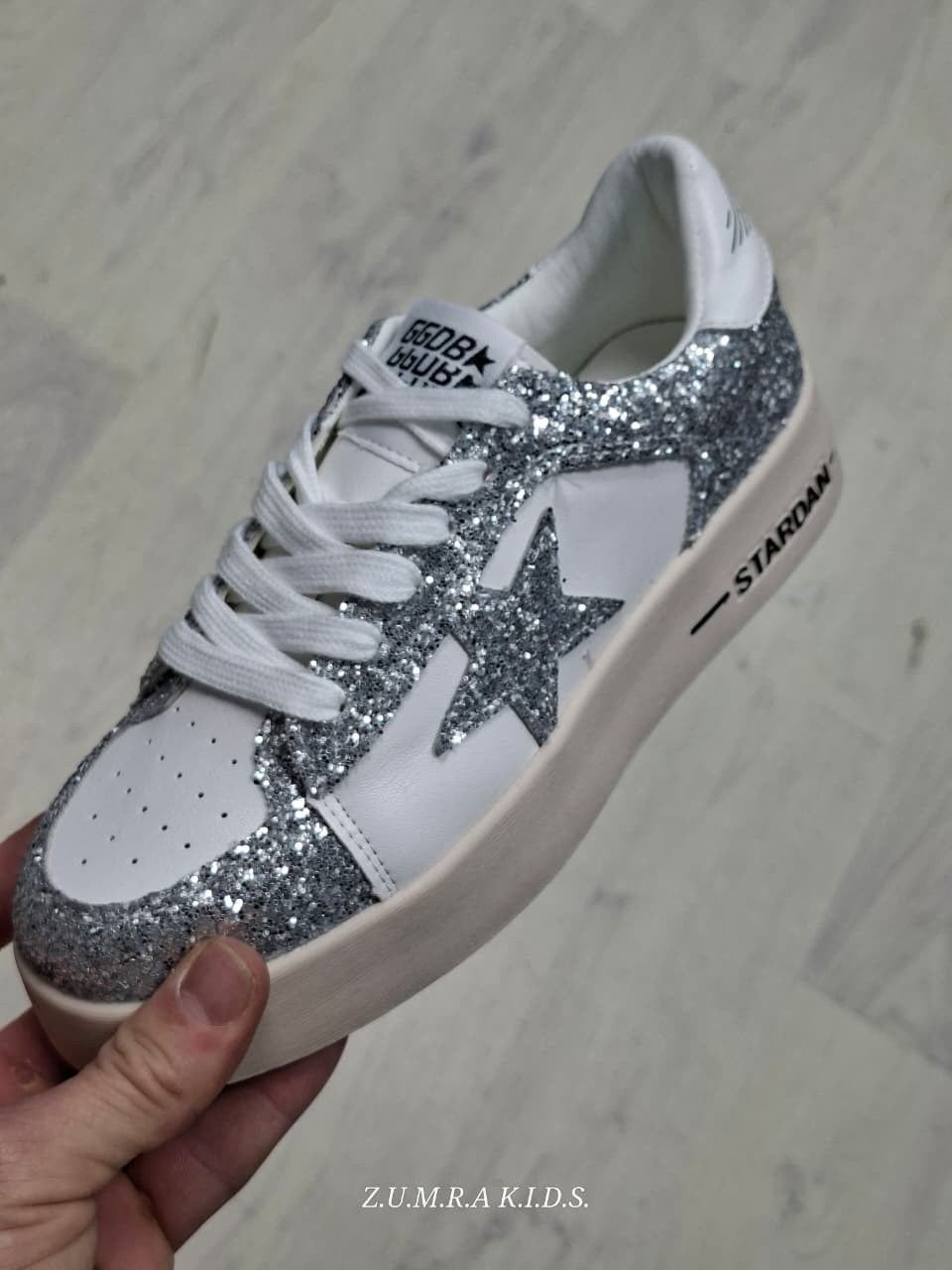 женские кеды,,женская ,кроссовки со звездами,кроссовки женскиe