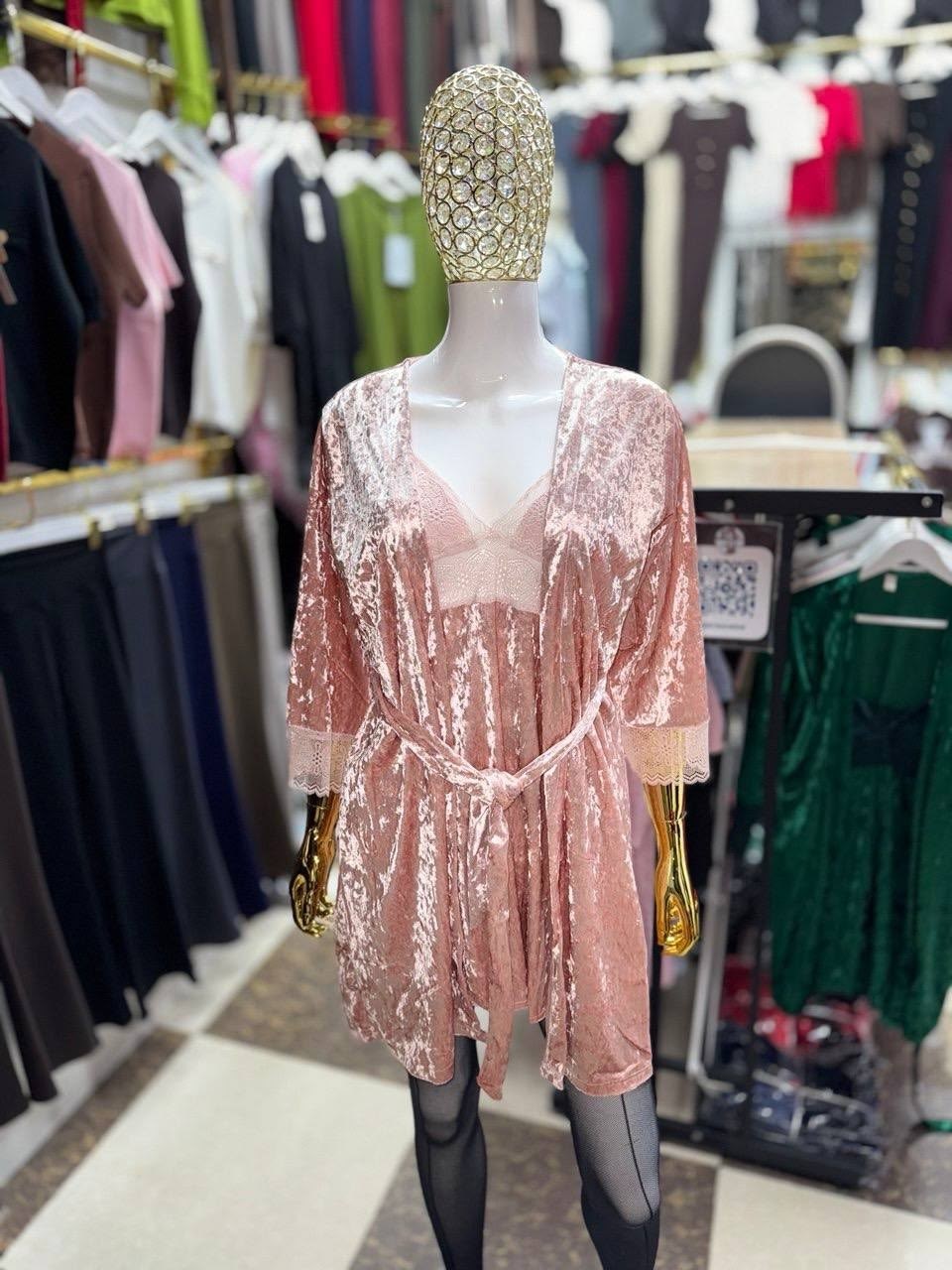 халат с кружевом,велюровый халат с кружевом,халат велюровый,пеньюар женский бархатный,женский велюровый халат