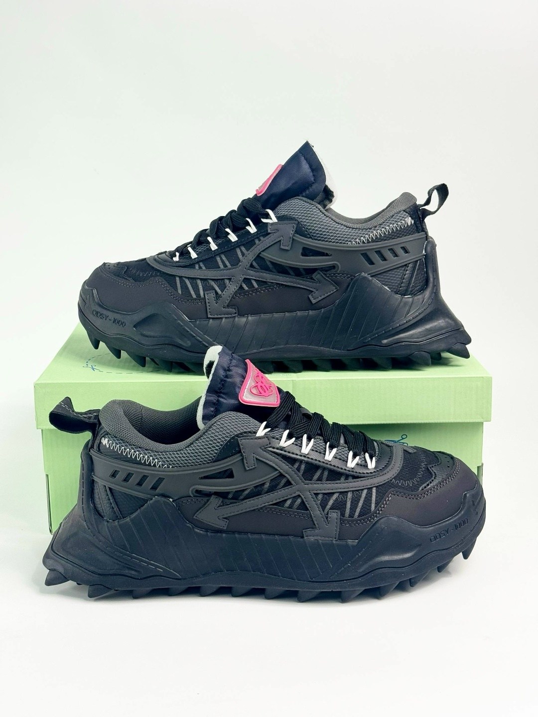 черные кроссовки odsy 1000 off-white,кроссовки off-white ods 1000 black grey fuchsia,кроссовки off-white wmns ods 1000 black grey,кроссовки off-white odsy-1000,кроссовки odsy на шнуровке off-white чер