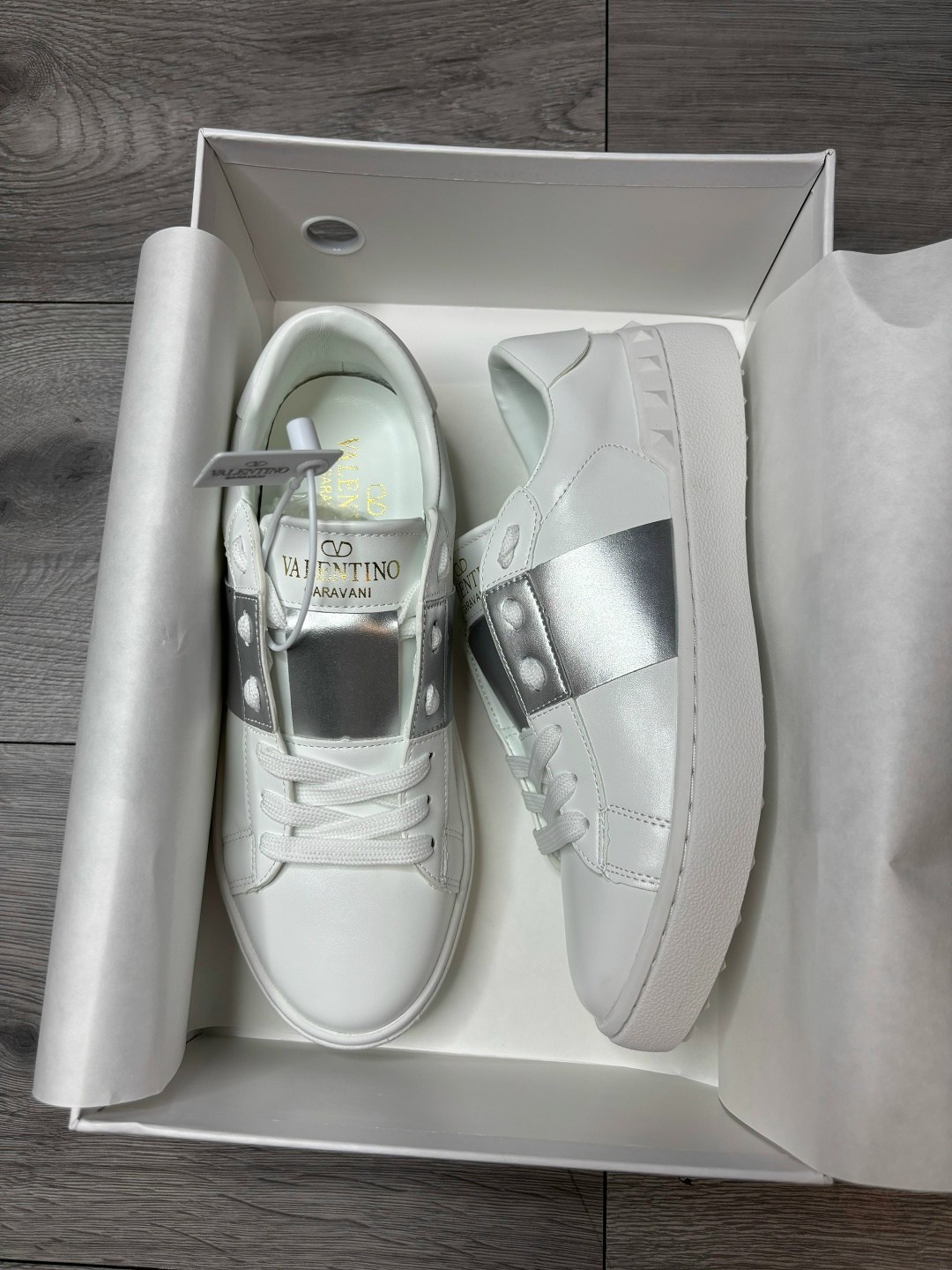 ,кеды valentino garavani женские оригинал,кроссовки valentino,женские кроссовки valentino,кеды валентино