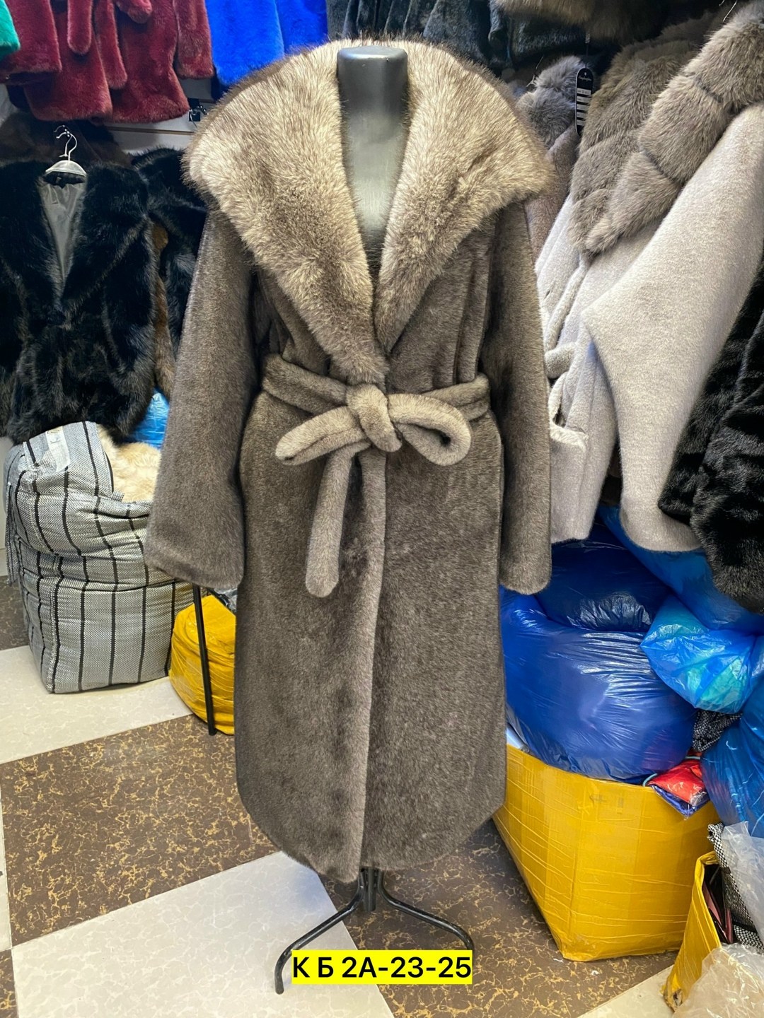 шуба,шубка,шуба женская,пальто женские,пальто с капюшоном