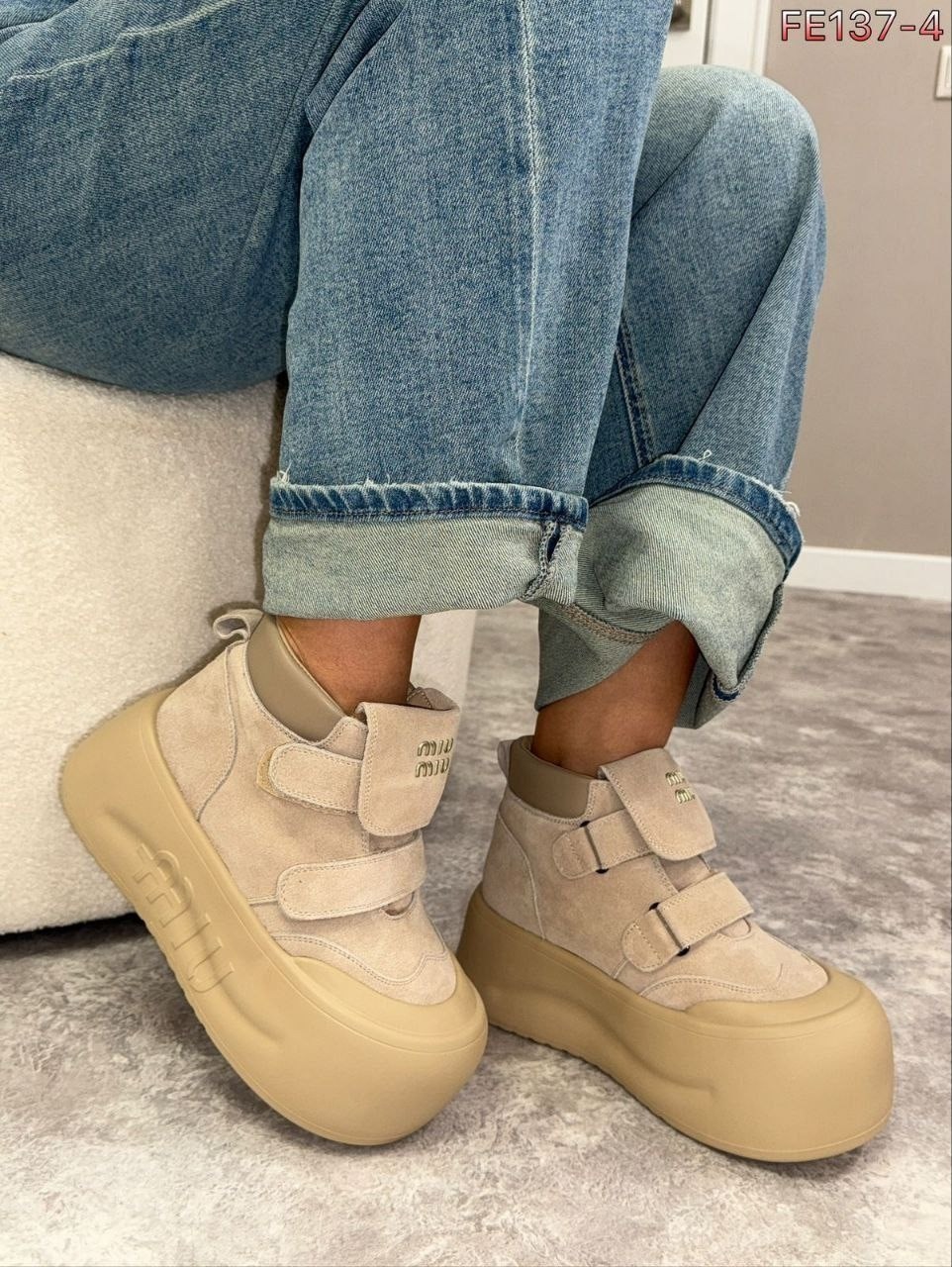 ,женские зимние ботинки на платформе,женские зимние плюшевые ботинки на платформе,угги женские,угги короткие зимние ботинки на платформе