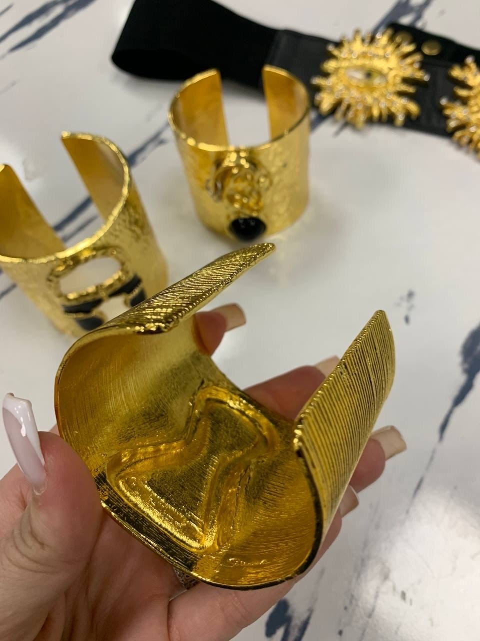 браслет,браслеты для женщин,металлические браслеты,широкие браслеты,ювелирные браслет