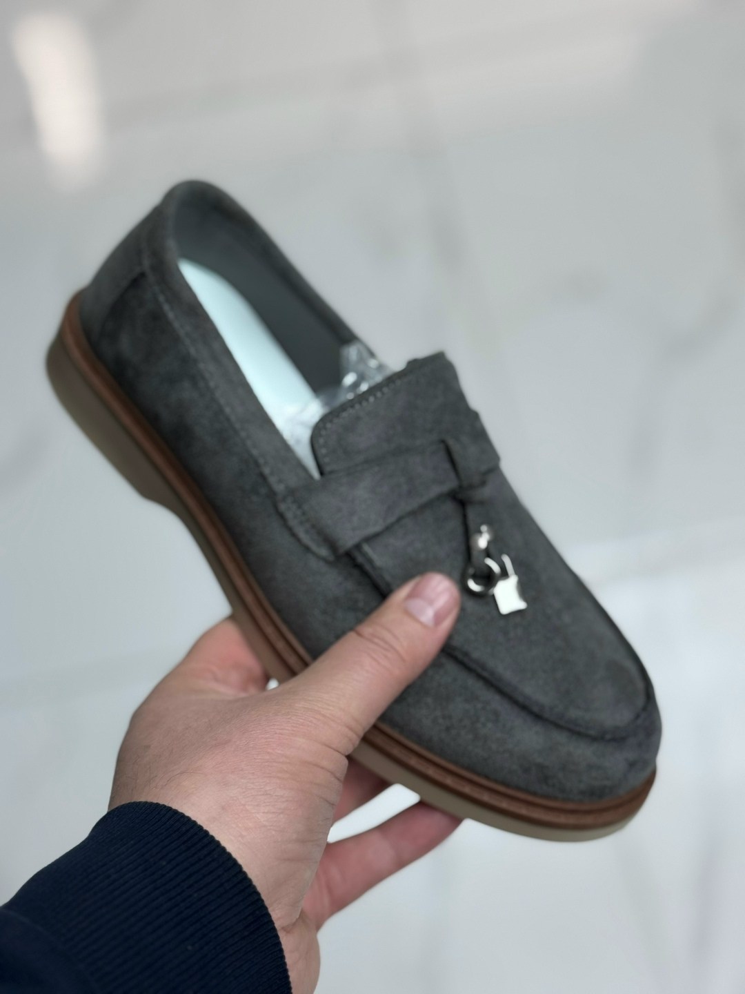 ,лоферы loro piana,лоферы мужские loro piana,замшевые мокасины лоро пиано,лоферы из натуральной замши loro piana premium shoes