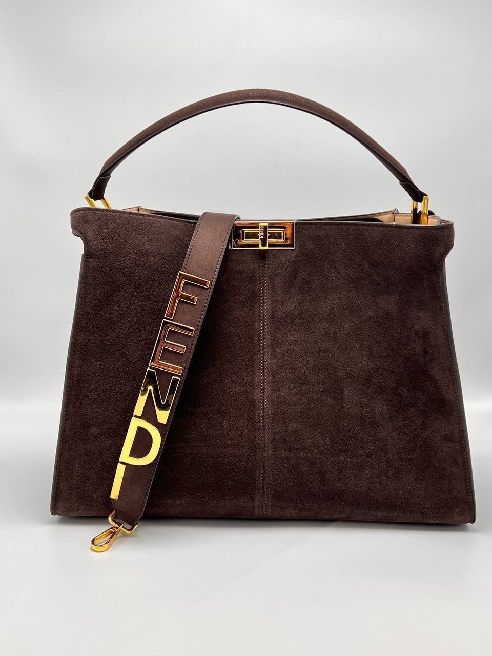 сумка fendi peekaboo замшевая,fendi сумка,замшевая сумка fendi женская,женская сумка fendi peekaboo черная,сумка женская fendi (beige) замша