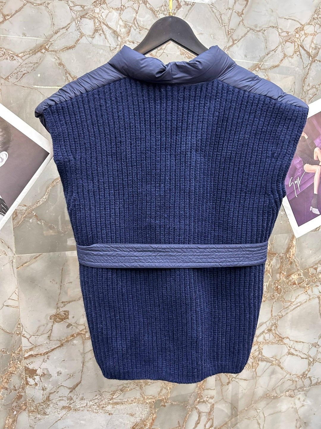 жилетка женская,женские жилеты,жилет,теплый жилет,жилетка с поясом