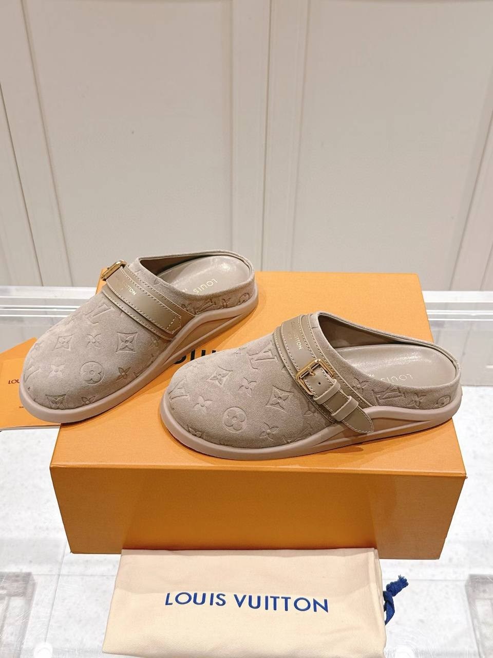 обувь,louis vuitton мюли,тапочки louis vuitton,туфли коричневые луи виттон мужские,модные тапочки