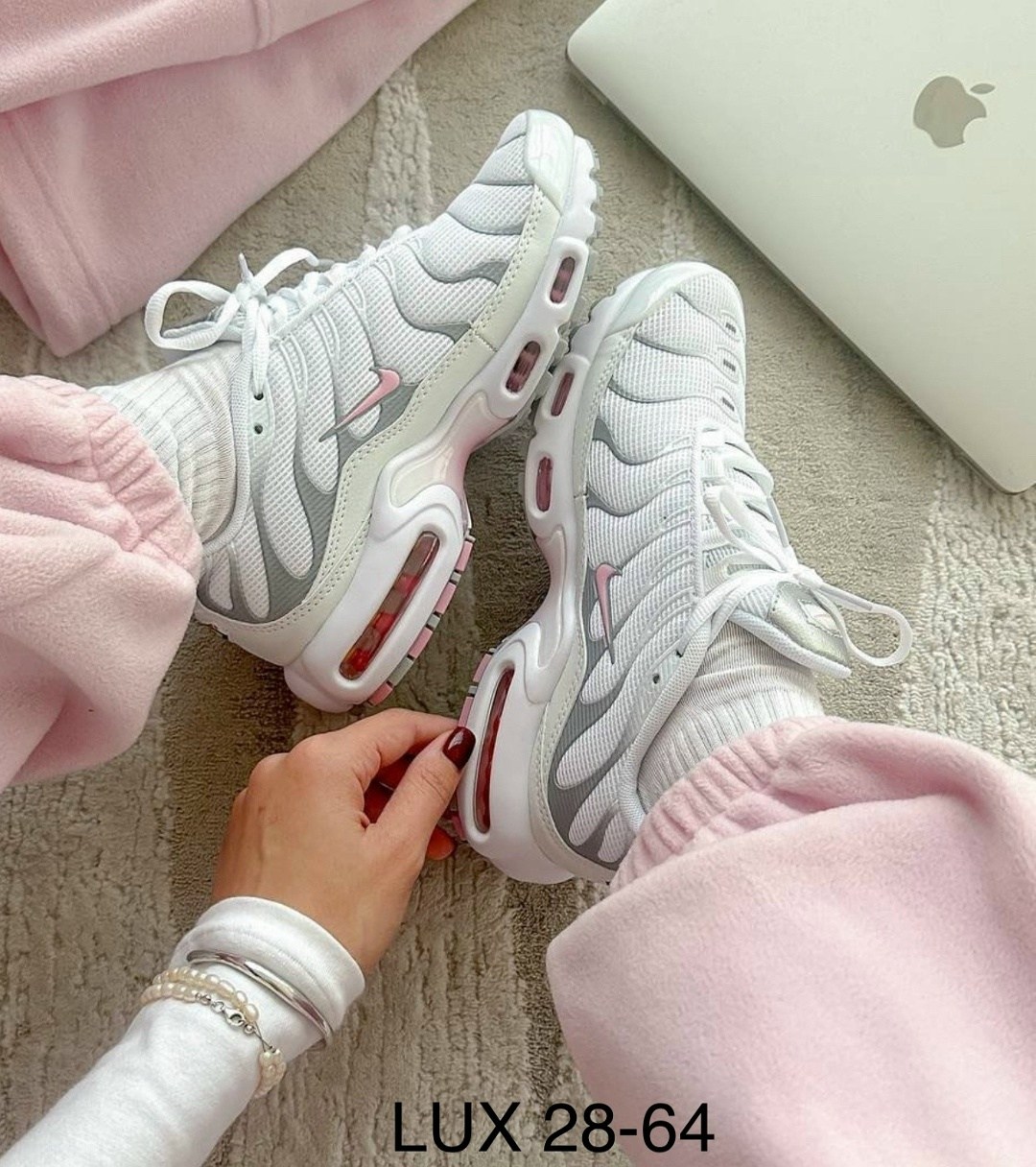 кроссовки спортивные air max tn plus nike,кроссовки летние спортивные nike air max tn plus,кроссовки женские air max tn plus nike,кроссовки air max tn plus nike,кроссовки спортивные air max plus nike