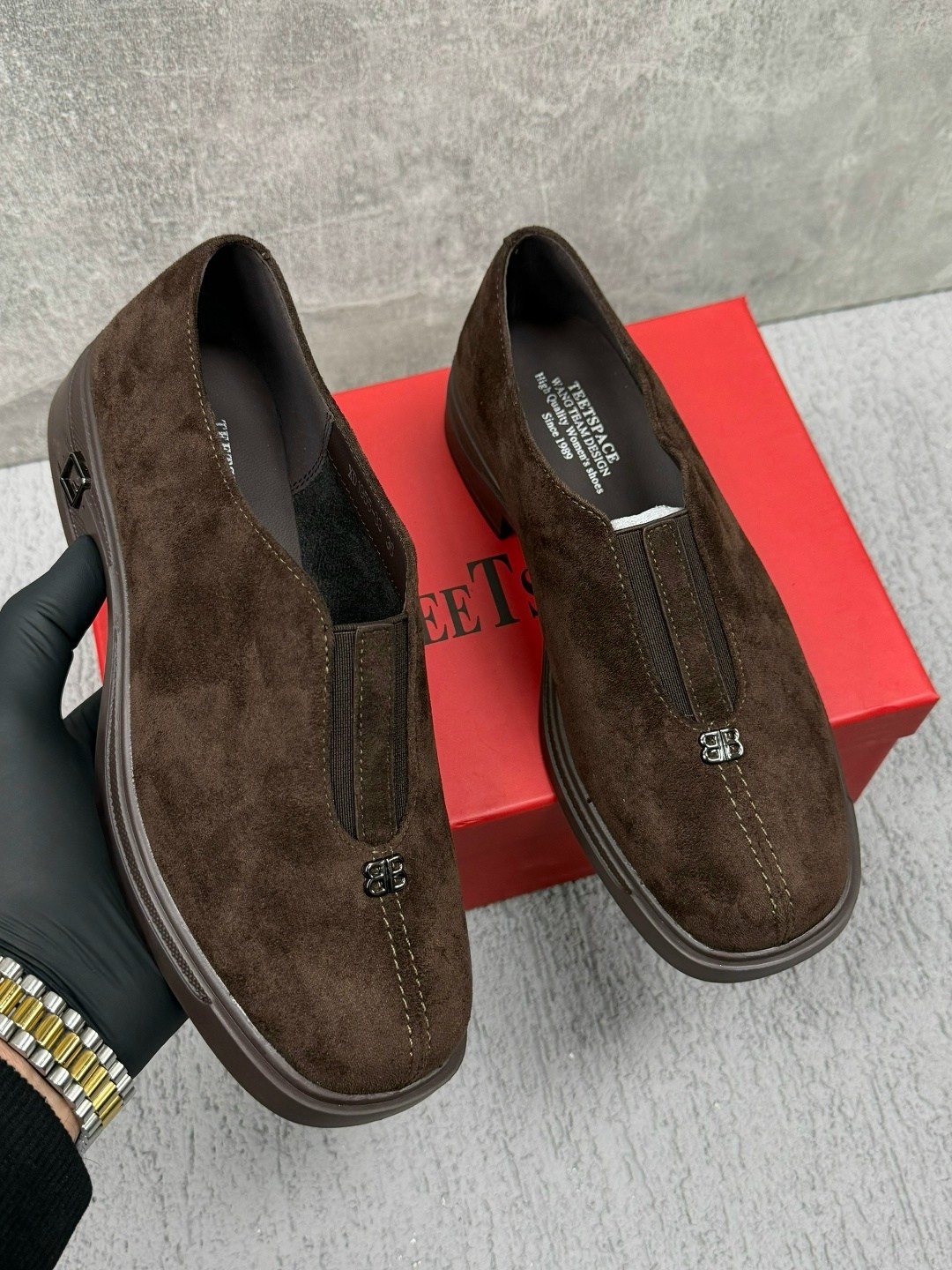 ,женская ,модные лоферы,лоферы замшевые,cesare paciotti замшевые туфли