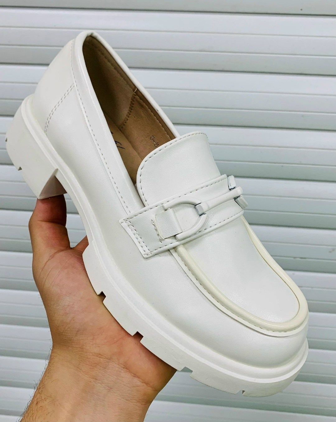 женские лоферы,,лоферы renzoni,модные лоферы,лоферы