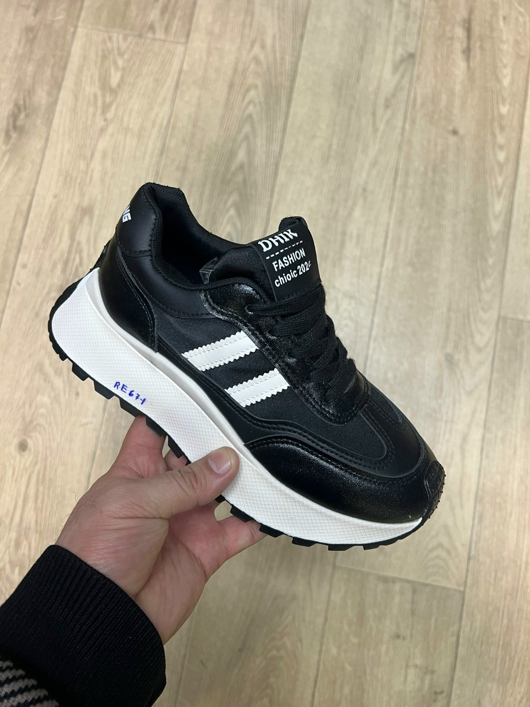 ,женские кроссовки,кроссовки повседневные,кроссовка,спортивная