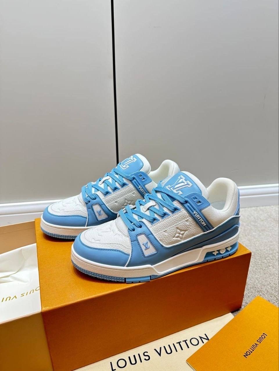 кроссовки louis vuitton trainer,луи виттон кроссовки голубые,кроссовки луи виттон женские,louis vuitton кроссовки,кеды луи виттон