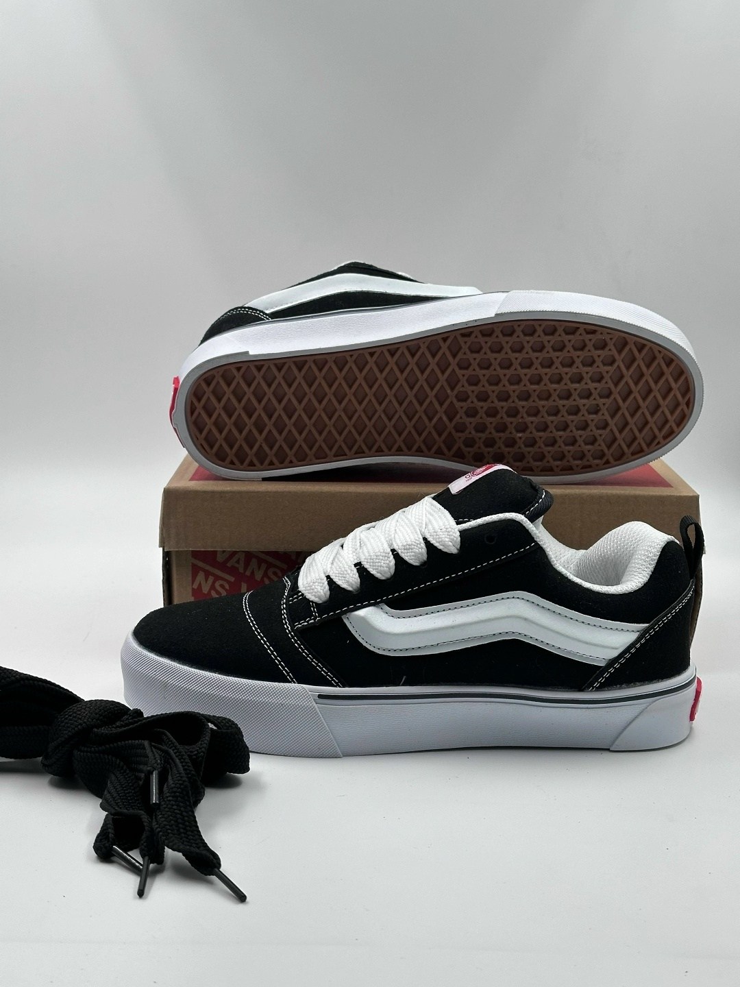 ,женские весенние кроссовки,кроссовки кеды vans knu school вансы дутые черные,кроссовки vans knu skool,кеды vans