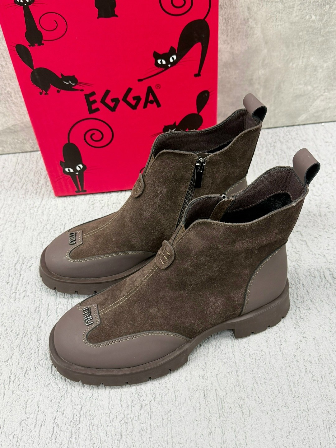 ,женские ботинки,женская ,ботинки модные,стильная