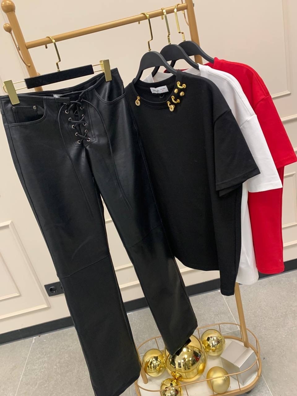кожаные женские брюки,брюки кожаные,модные кожаные брюки,кожаные штаны,брюки из экокожи